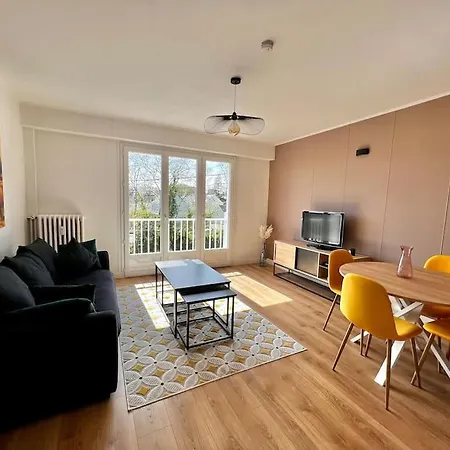 T2 Lumineux Refais A Neuf Avec Parking ! Apartman Lorient